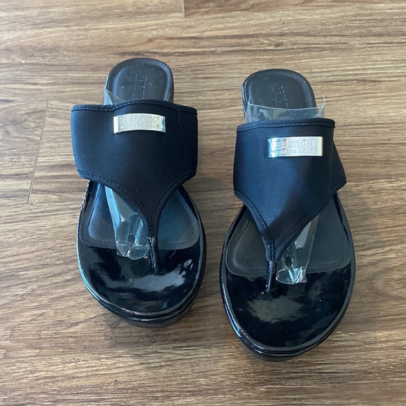 Kenneth Cole REACTION Women's Pepea Life Sporty Thong Platform Sandal Wedge 11M - Picture 3 of 7